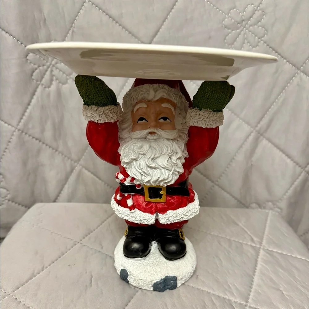 HAOHIZE Resin Santa Claus figurine functioning as a snack or dessert holder